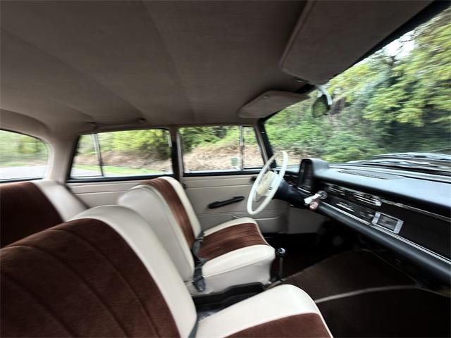 1968 Mercedes-Benz 230 (CC-2065581) for sale in Gladstone, Oregon