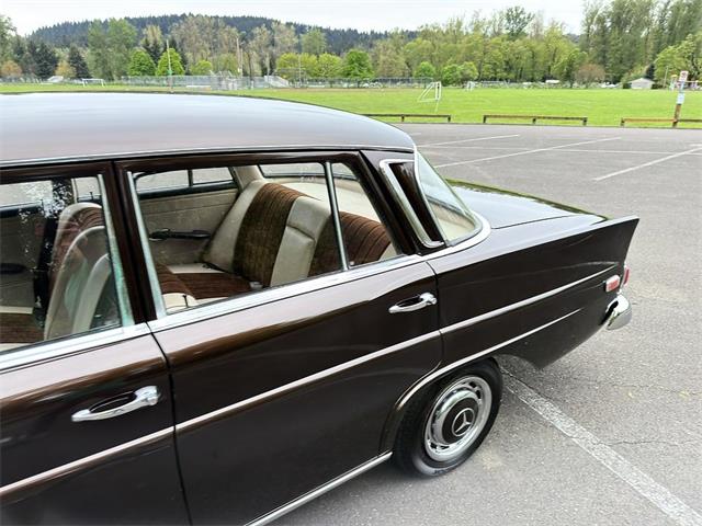 1968 Mercedes-Benz 230 (CC-2065581) for sale in Gladstone, Oregon