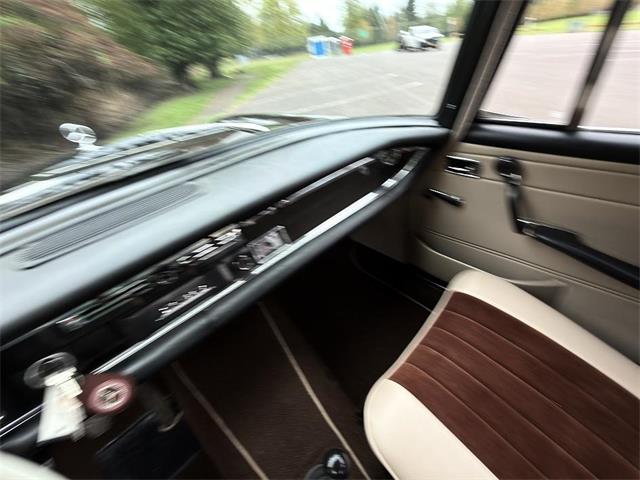 1968 Mercedes-Benz 230 (CC-2065581) for sale in Gladstone, Oregon