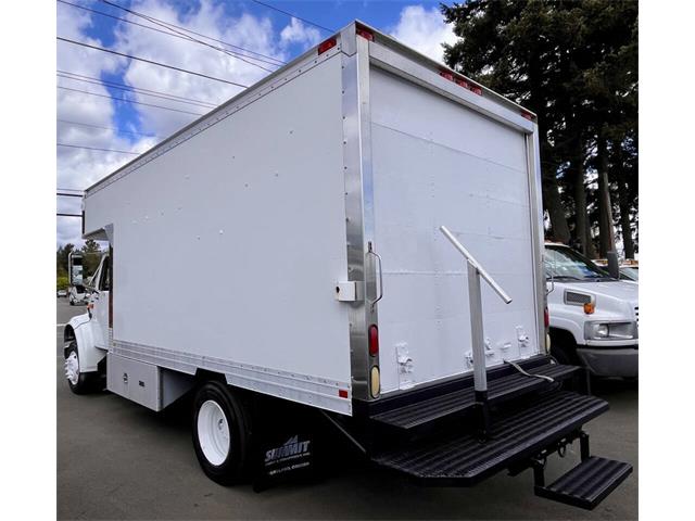 2001 International 4700 (CC-2065665) for sale in Tualatin, Oregon