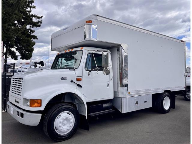 2001 International 4700 (CC-2065665) for sale in Tualatin, Oregon