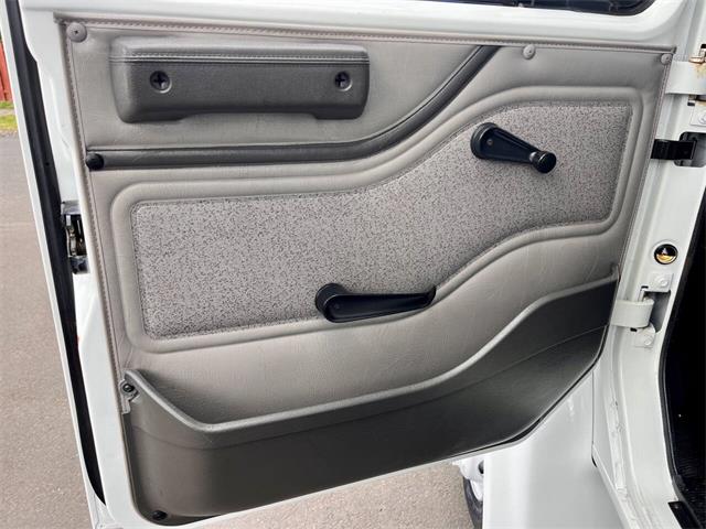 2001 International 4700 (CC-2065665) for sale in Tualatin, Oregon