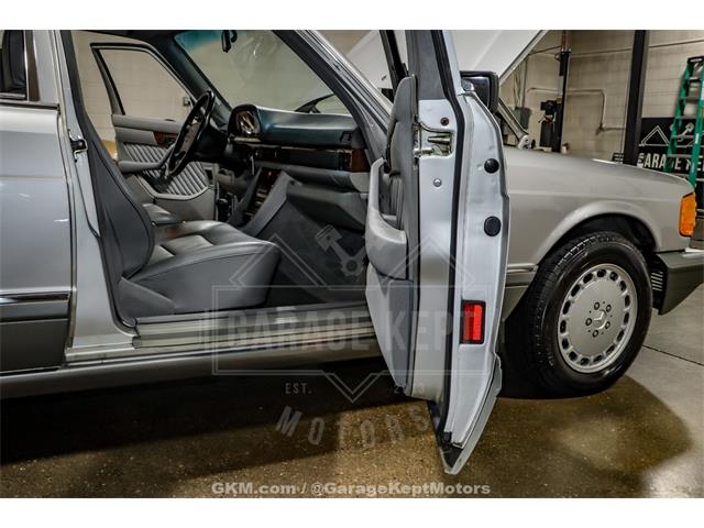 1991 Mercedes-Benz 560 (CC-2065769) for sale in Grand Rapids, Michigan