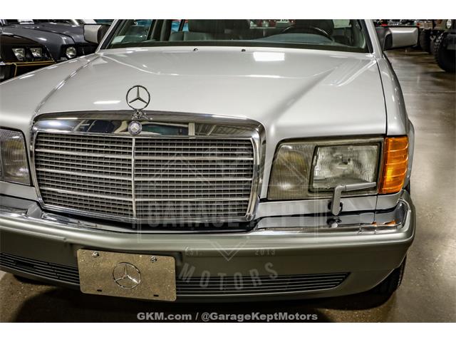 1991 Mercedes-Benz 560 (CC-2065769) for sale in Grand Rapids, Michigan