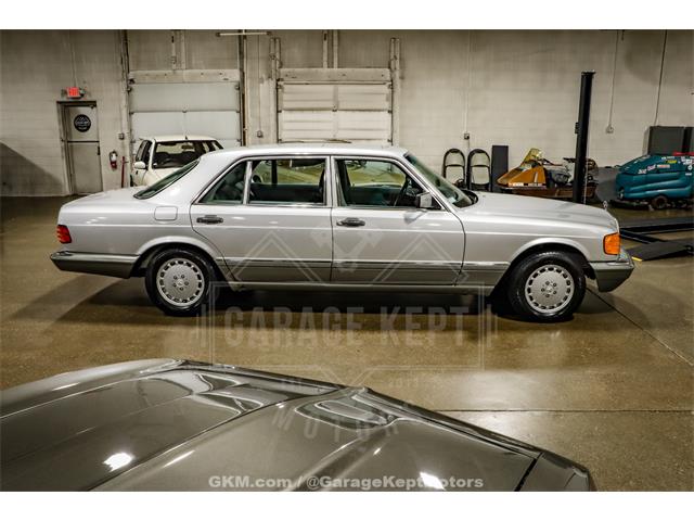 1991 Mercedes-Benz 560 (CC-2065769) for sale in Grand Rapids, Michigan