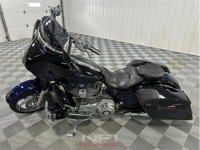 2016 Harley-Davidson Street Glide (CC-2065791) for sale in North East, Pennsylvania