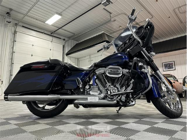 2016 Harley-Davidson Street Glide (CC-2065791) for sale in North East, Pennsylvania