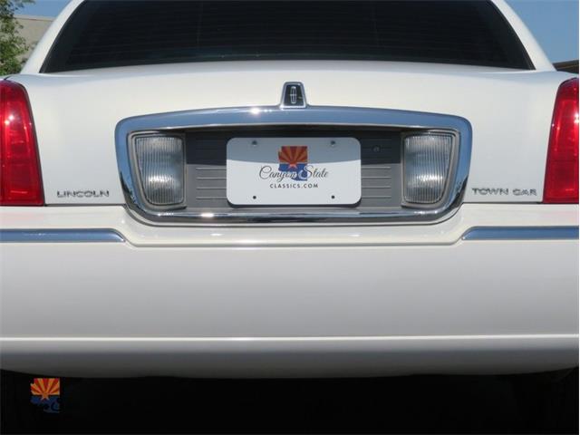 2003 Lincoln Town Car (CC-2065801) for sale in Mesa, Arizona