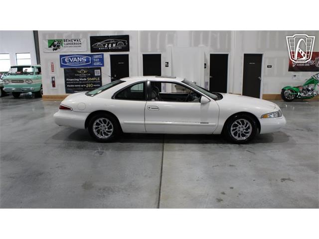 1998 Lincoln Mark VIII (CC-2065921) for sale in Runnemede, New Jersey