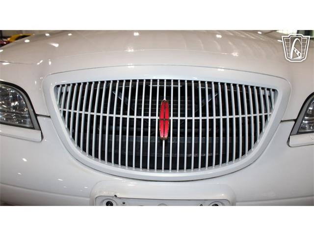 1998 Lincoln Mark VIII (CC-2065921) for sale in Runnemede, New Jersey