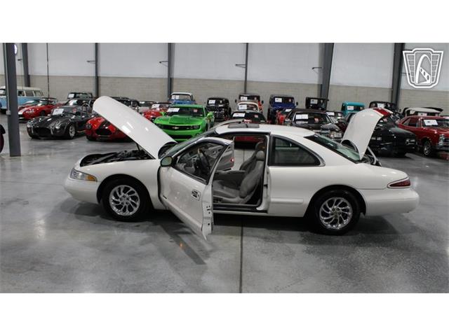 1998 Lincoln Mark VIII (CC-2065921) for sale in Runnemede, New Jersey