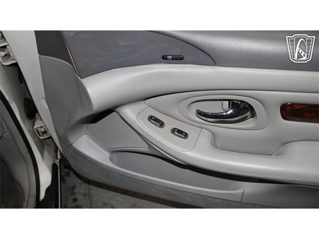 1998 Lincoln Mark VIII (CC-2065921) for sale in Runnemede, New Jersey