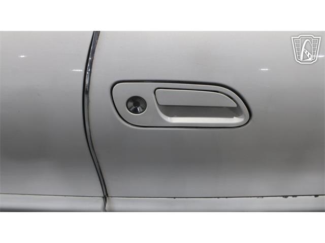 1998 Lincoln Mark VIII (CC-2065921) for sale in Runnemede, New Jersey