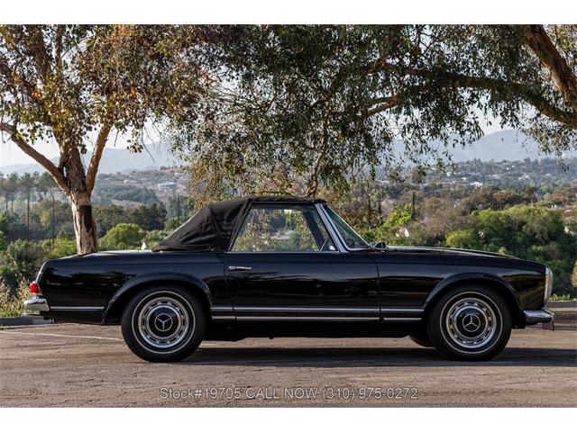 1966 Mercedes-Benz 230SL (CC-2066050) for sale in Beverly Hills, California