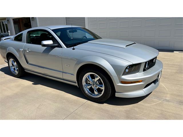 2006 Ford Mustang GT (CC-2066248) for sale in Annandale, Minnesota