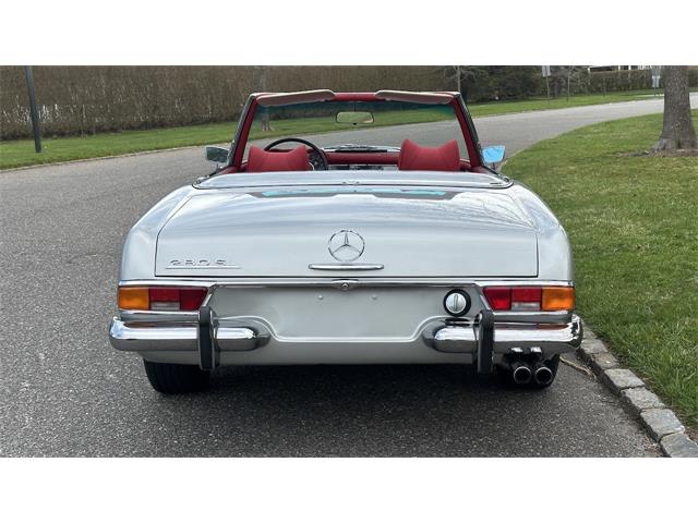 1970 Mercedes-Benz 280SL (CC-2066269) for sale in Southampton, New York