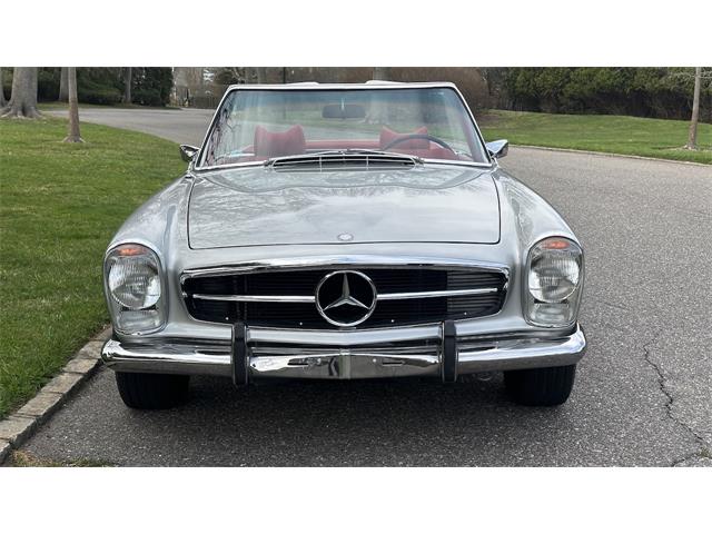 1970 Mercedes-Benz 280SL (CC-2066269) for sale in Southampton, New York