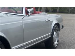 1970 Mercedes-Benz 280SL (CC-2066269) for sale in Southampton, New York