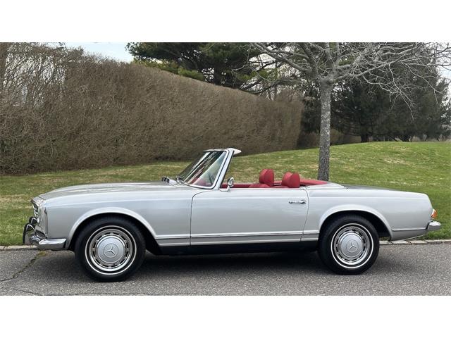 1970 Mercedes-Benz 280SL (CC-2066269) for sale in Southampton, New York