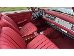 1970 Mercedes-Benz 280SL (CC-2066269) for sale in Southampton, New York