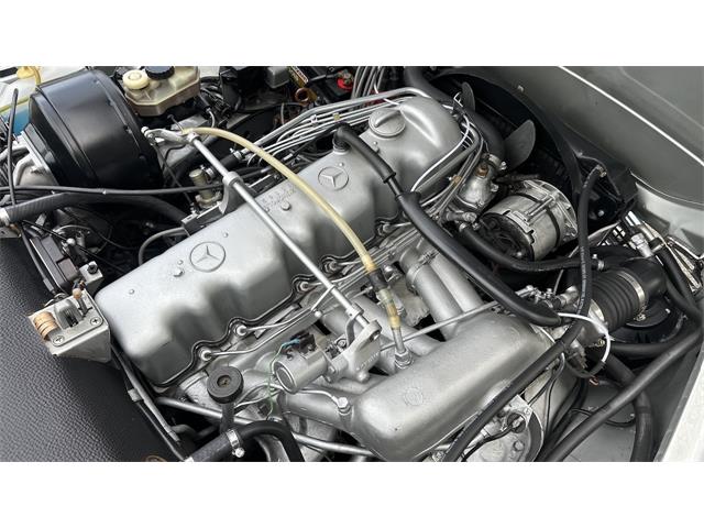 1970 Mercedes-Benz 280SL (CC-2066269) for sale in Southampton, New York