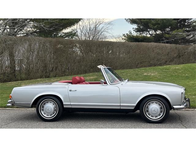 1970 Mercedes-Benz 280SL (CC-2066269) for sale in Southampton, New York