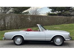 1970 Mercedes-Benz 280SL (CC-2066269) for sale in Southampton, New York