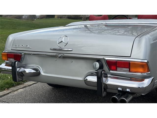 1970 Mercedes-Benz 280SL (CC-2066269) for sale in Southampton, New York