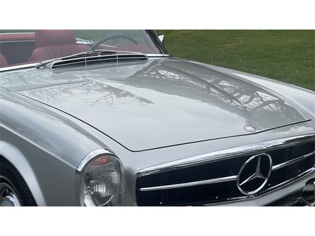 1970 Mercedes-Benz 280SL (CC-2066269) for sale in Southampton, New York