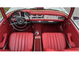 1970 Mercedes-Benz 280SL (CC-2066269) for sale in Southampton, New York