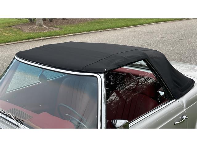 1970 Mercedes-Benz 280SL (CC-2066269) for sale in Southampton, New York