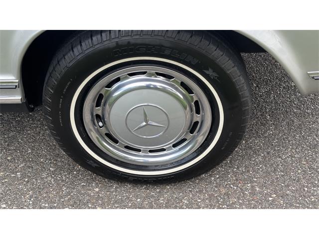 1970 Mercedes-Benz 280SL (CC-2066269) for sale in Southampton, New York