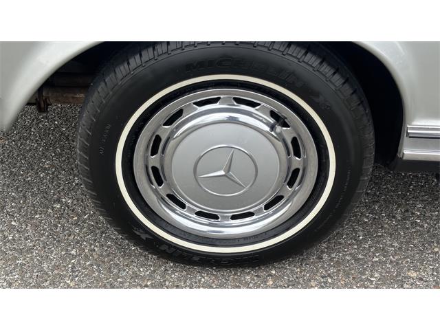 1970 Mercedes-Benz 280SL (CC-2066269) for sale in Southampton, New York