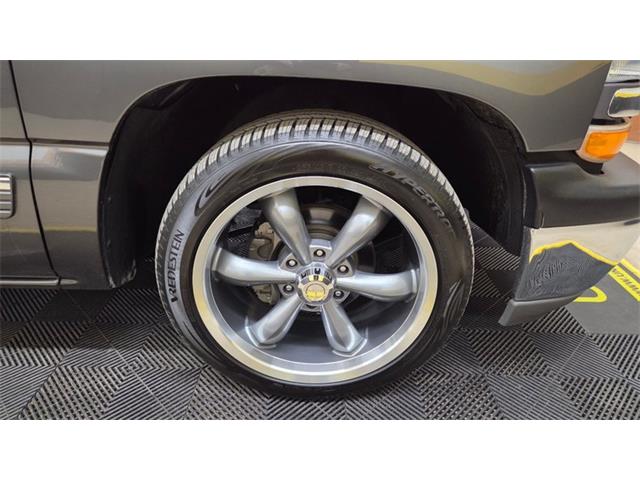 2002 Chevrolet Silverado 1500 (CC-2066317) for sale in Mankato, Minnesota