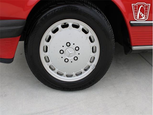 1988 Mercedes-Benz 560 (CC-2066318) for sale in Ruskin, Florida