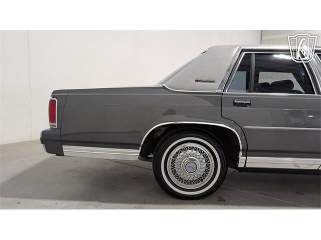 1988 Ford Crown Victoria (CC-2066577) for sale in Caledonia, Wisconsin