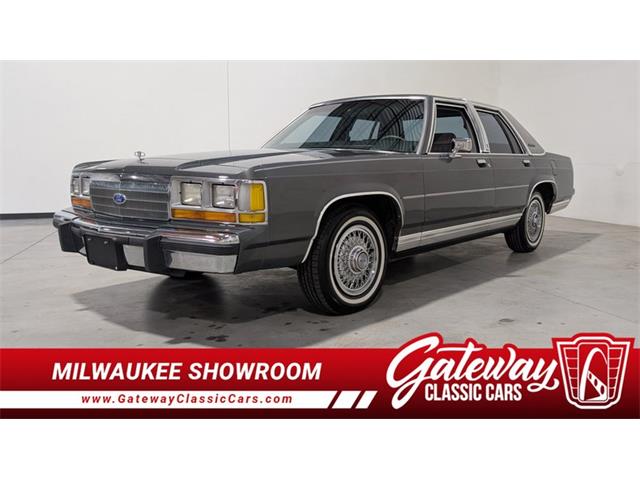 1988 Ford Crown Victoria (CC-2066577) for sale in Caledonia, Wisconsin