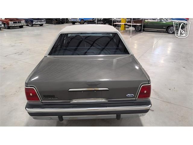 1988 Ford Crown Victoria (CC-2066577) for sale in Caledonia, Wisconsin