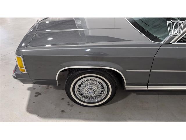 1988 Ford Crown Victoria (CC-2066577) for sale in Caledonia, Wisconsin