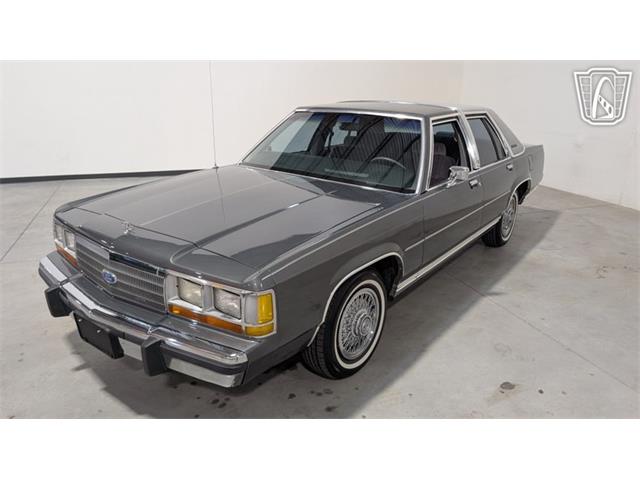 1988 Ford Crown Victoria (CC-2066577) for sale in Caledonia, Wisconsin