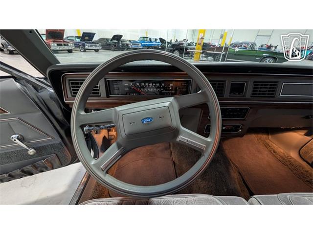 1988 Ford Crown Victoria (CC-2066577) for sale in Caledonia, Wisconsin