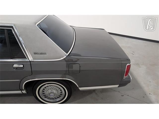 1988 Ford Crown Victoria (CC-2066577) for sale in Caledonia, Wisconsin