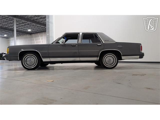 1988 Ford Crown Victoria (CC-2066577) for sale in Caledonia, Wisconsin