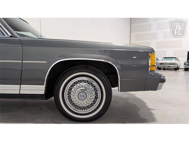 1988 Ford Crown Victoria (CC-2066577) for sale in Caledonia, Wisconsin