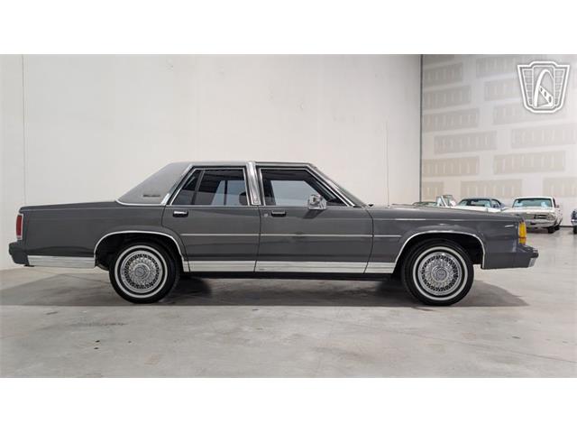 1988 Ford Crown Victoria (CC-2066577) for sale in Caledonia, Wisconsin