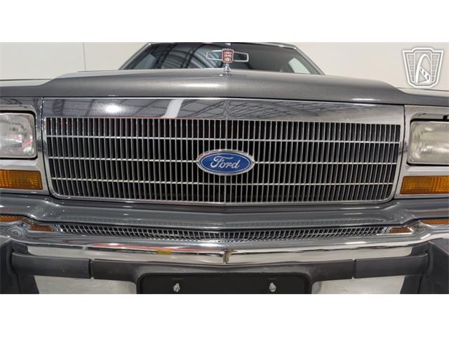 1988 Ford Crown Victoria (CC-2066577) for sale in Caledonia, Wisconsin