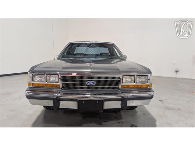 1988 Ford Crown Victoria (CC-2066577) for sale in Caledonia, Wisconsin