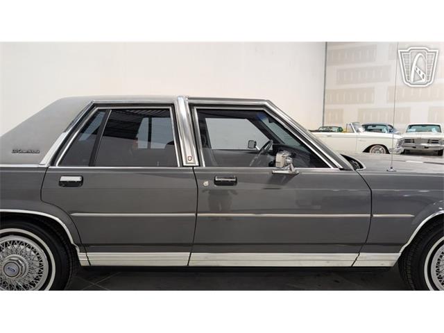 1988 Ford Crown Victoria (CC-2066577) for sale in Caledonia, Wisconsin