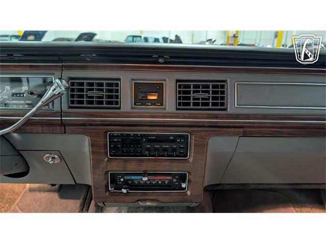 1988 Ford Crown Victoria (CC-2066577) for sale in Caledonia, Wisconsin