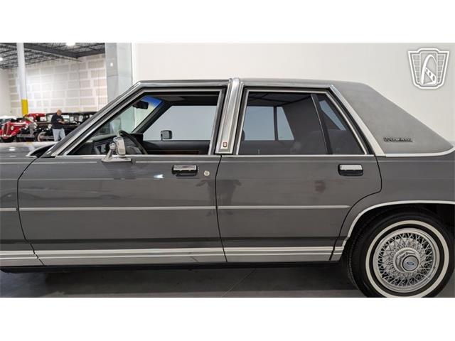 1988 Ford Crown Victoria (CC-2066577) for sale in Caledonia, Wisconsin